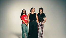 High Fade - Twice as Nice Tour | Support: Smokin' Parrots