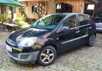 Ford Fiesta 135.000 km 2.300 &euro; Münstermaifeld 56294