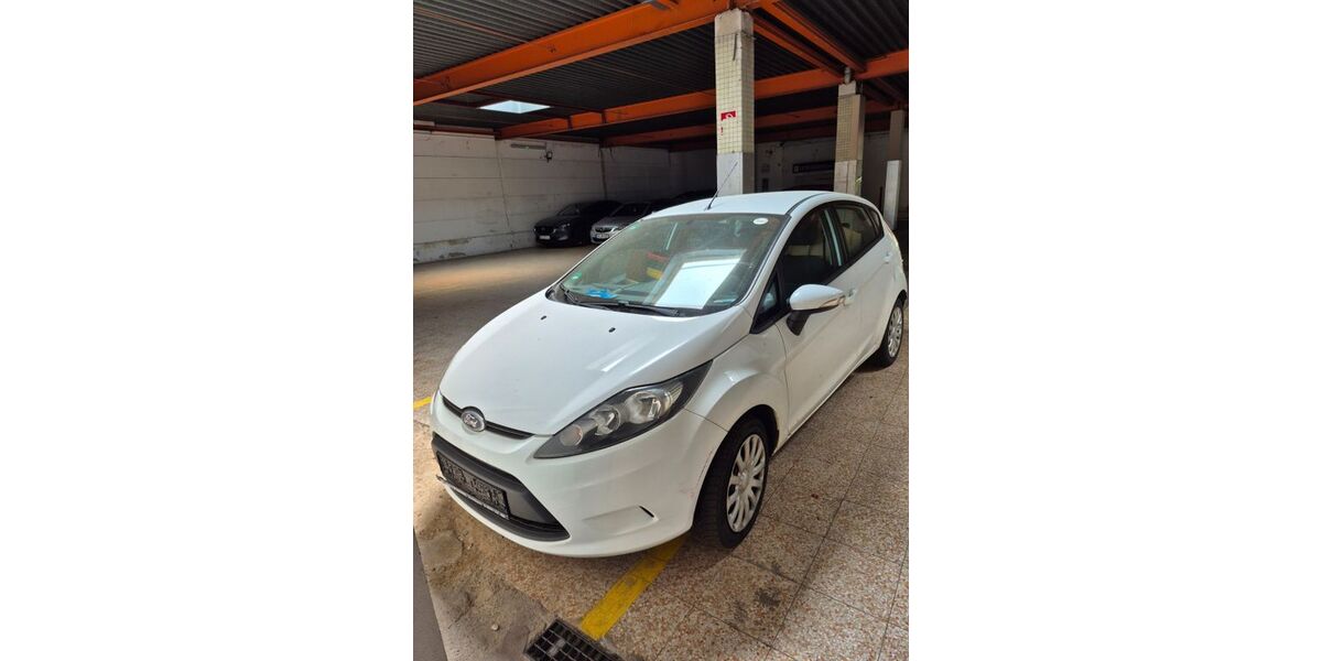 Ford Fiesta 192.944 km 2.199 &euro; Diez 65582