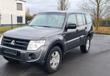 Mitsubishi Pajero 330.000 km 6.500 &euro; Koblenz 56070