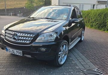 Mercedes-Benz ML 320 273.000 km 8.000 &euro; Koblenz 56077